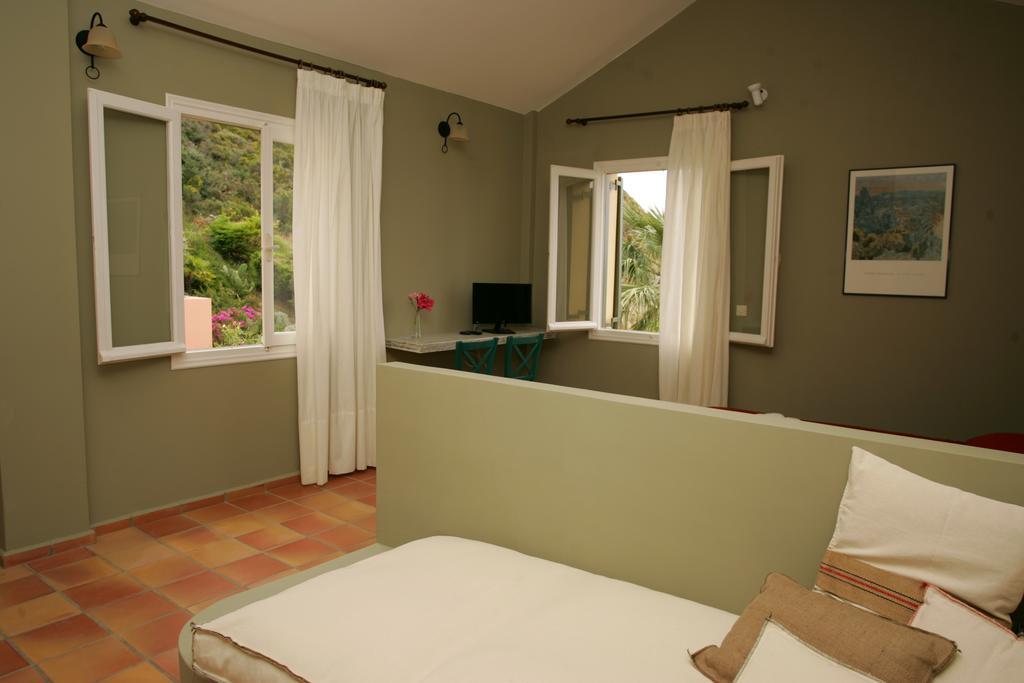 Mounda Beach Hotel Skala  Room photo