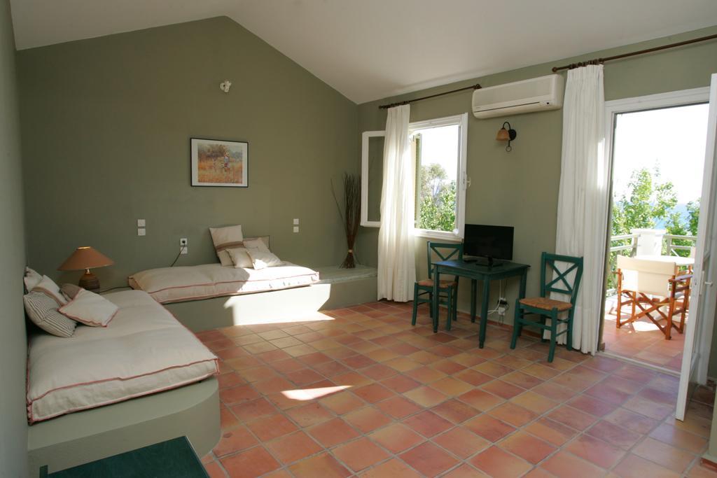Mounda Beach Hotel Skala  Room photo
